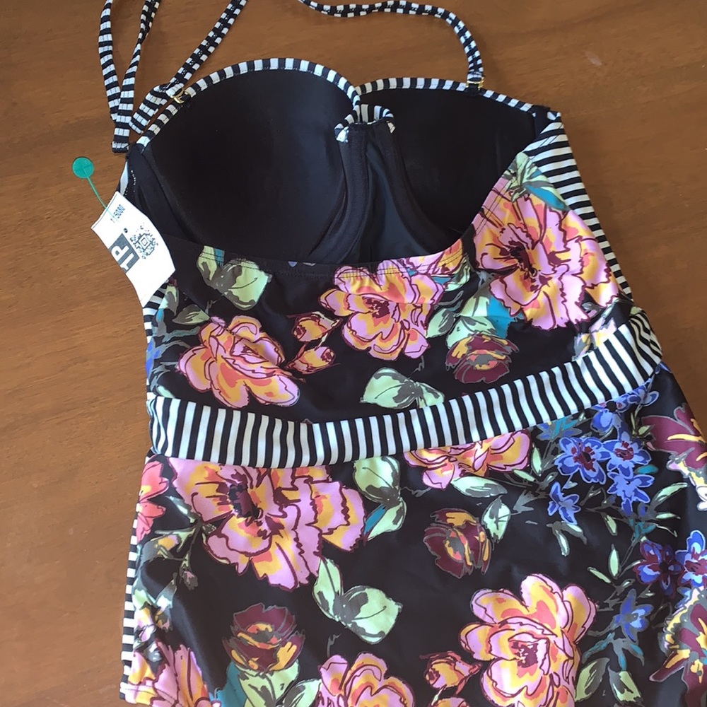 ModCloth tide my best swimsuit noir mix one piece - Picture 7 of 9
